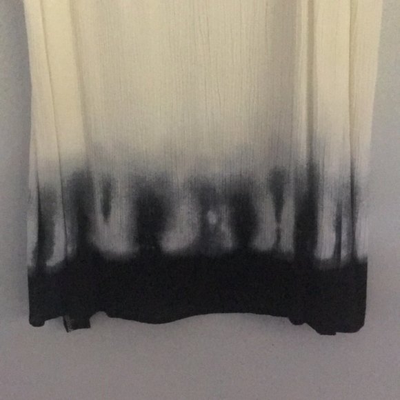 White String Tie Dye Tank Top | Rue21+ Size: 1X - Picture 4 of 7